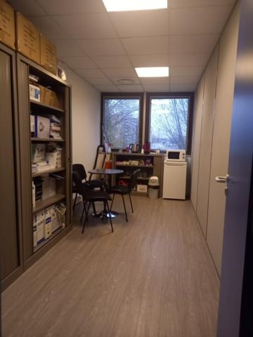 Bureaux à louer Bruges avec stationnement extérieur