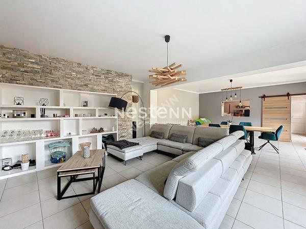 Maison de 185m² comprenant 4 chambres (possibilité 5 chambres) sur un terrain de 331m² située à MASNY VILLAGE - Terrasse - Jardin - Garage - Cave - Pas de gros travaux à prévoir - 250.000 euros