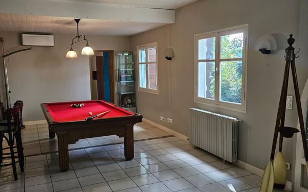 Maison à vendre    6 pièces • 225 m2 Gujan-Mestras