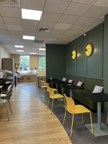 Bureaux rénovés à proximité de la Défense - Nombreux services
