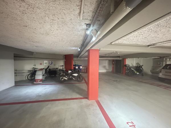 Bureaux rénovés à proximité de la Défense - Nombreux services