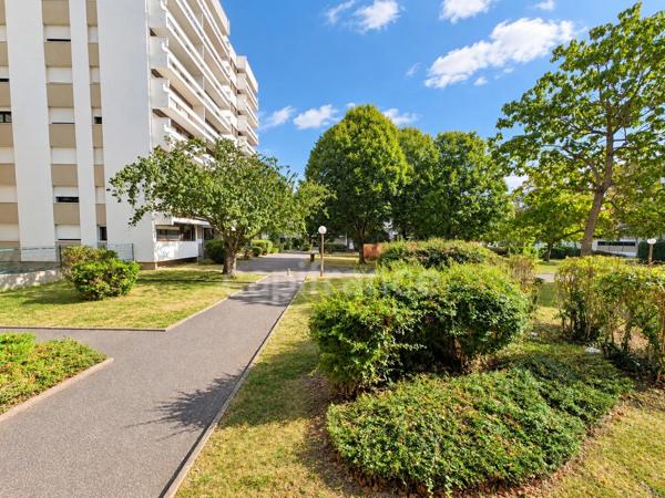 F4 rénové de 76 m² – 3 chambres, 2 parkings et cave