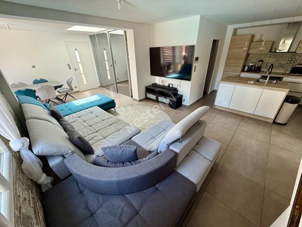 Maison à vendre à La Ciotat - calme et fonctionnelle.