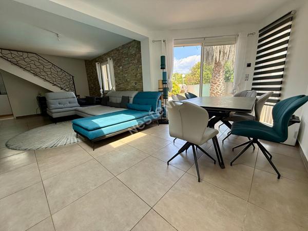 Maison à vendre à La Ciotat - calme et fonctionnelle.