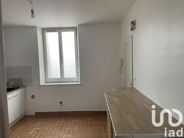 Appartement 3 pièces de 64 m² à Fère-en-Tardenois (02130)