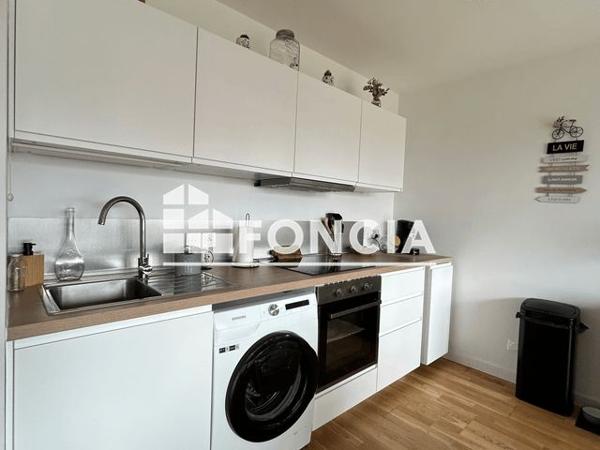 Location Appartement 3 pièces 64.3 m² - LUMINESENS 2 - 44 RUE DE LONDRES PORTE C25 Lens 62300