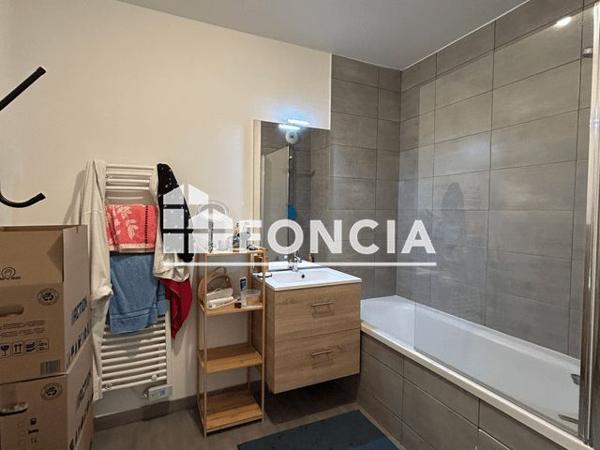Location Appartement 3 pièces 64.3 m² - LUMINESENS 2 - 44 RUE DE LONDRES PORTE C25 Lens 62300