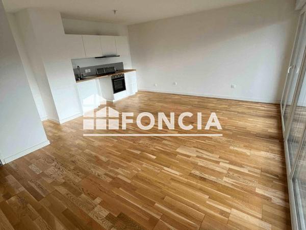 Location Appartement 3 pièces 64.3 m² - LUMINESENS 2 - 44 RUE DE LONDRES PORTE C25 Lens 62300