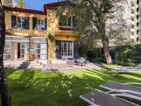 Vente Maison bourgeoise Cannes 7 Pièces 340 m²