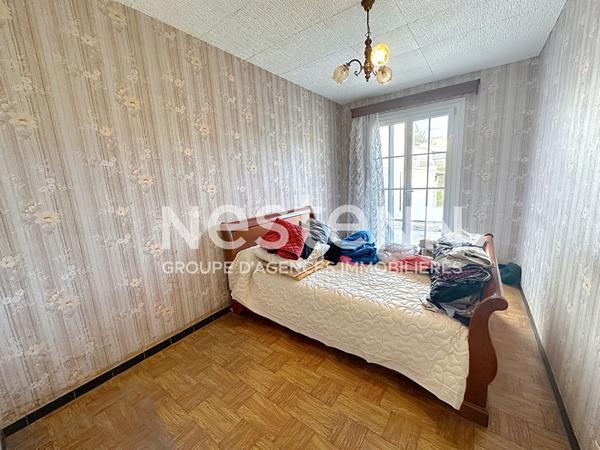 Maison de plain-pied avec véranda, garage et terrain de plus de 500 m² Saint-Martin-de-Crau centre