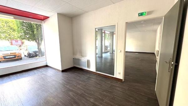 Murs commerciaux Albertville 91.94 m2