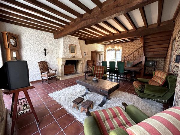 A VENDRE MAISON + JARDIN