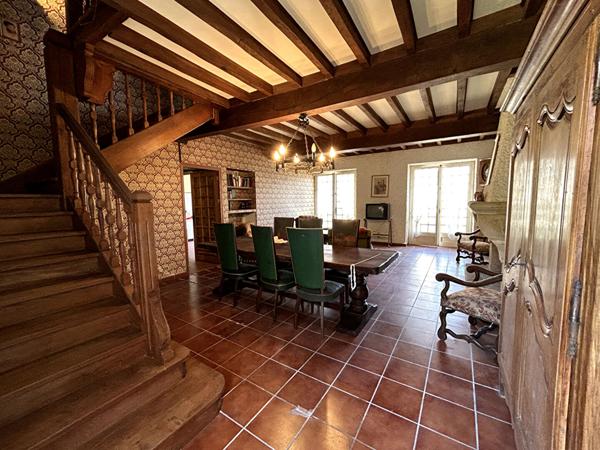 A VENDRE MAISON + JARDIN