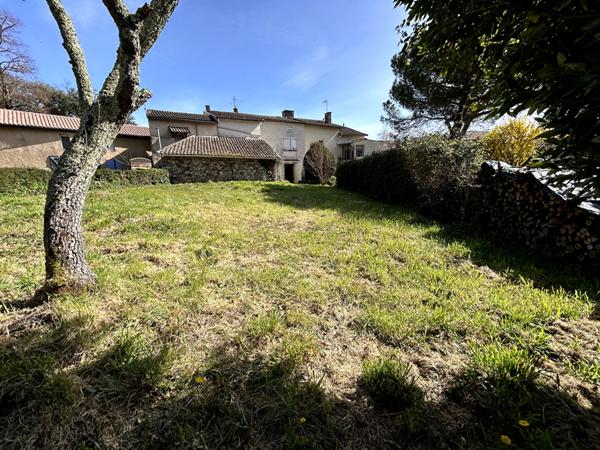 A VENDRE MAISON + JARDIN