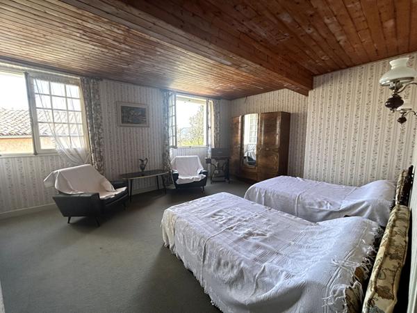 A VENDRE MAISON + JARDIN