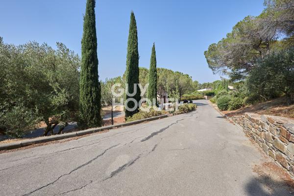 MAISON À VENDRE DE 8 PIÈCES DE 318,00 M²