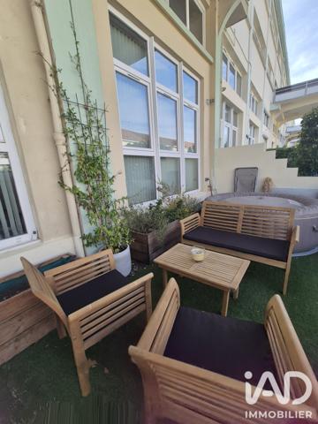 Appartement à vendre 5 pièces 141 m² Saint-Julien-les-Villas