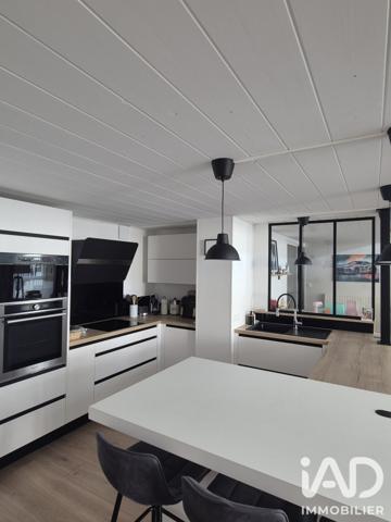 Appartement à vendre 5 pièces 141 m² Saint-Julien-les-Villas