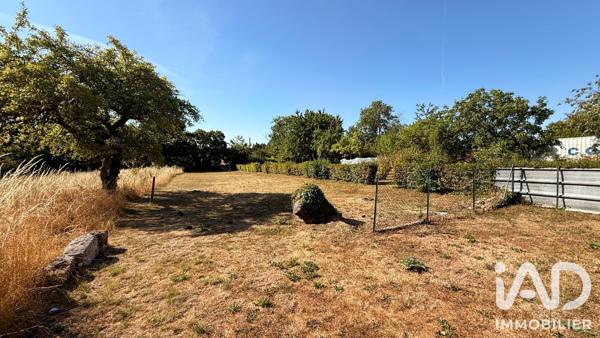 Immeuble à vendre 259 m² Crèvecœur-le-Grand