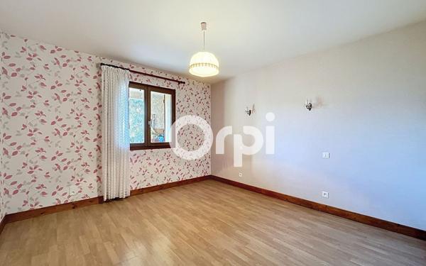 Maison à vendre    7 pièces •  Brive-la-Gaillarde