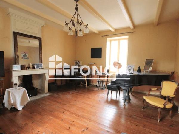 À vendre Maison 7 pièces 211 m² - Thairé 17290