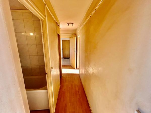 Appartement 4 pièce(s) 62.57 m2 - 68,54M2 SURFACE TOTALE