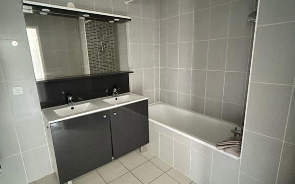 Appartement à vendre    3 pièces • 62,89 m2 Cenon