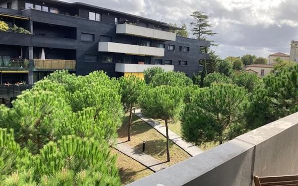 Appartement à vendre    3 pièces • 62,89 m2 Cenon