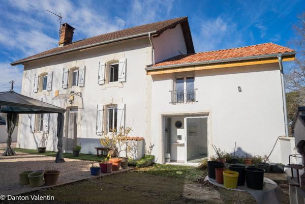 Maison familliale d'environ 143m²