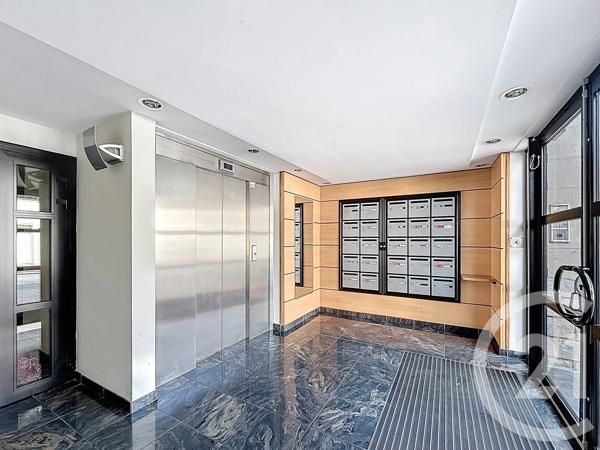 Appartement F3 à vendre  3 pièces - 64 m 2   CAMBRAI  - 59