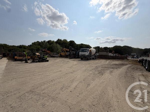 à vendre  502 m 2   VILLERS COTTERETS  - 02