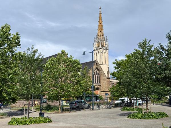 Appartement T3 récent PMR parkings loggia au coeur de Saint-Hélier calme gare à pied