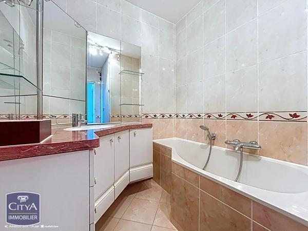Appartement à vendre 5 pièces 110.26m² Poitiers (86000)