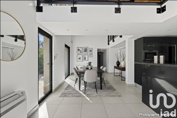 Maison à vendre 5 pièces 155 m² Peynier