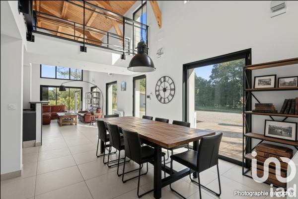 Maison à vendre 5 pièces 155 m² Peynier