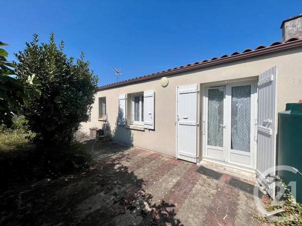 Maison à vendre  5 pièces - 99,70 m 2   LE GRAND VILLAGE PLAGE  - 17