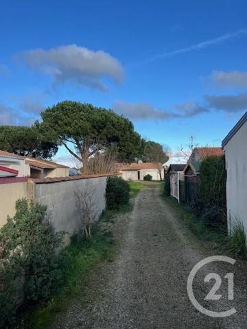 Maison à vendre  5 pièces - 99,70 m 2   LE GRAND VILLAGE PLAGE  - 17