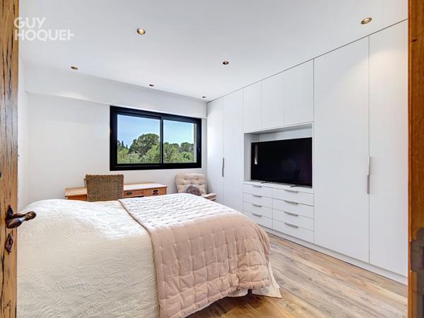 Mougins - À deux pas du Royal Mougins Golf, une propriété confidentielle aux finitions d'exception