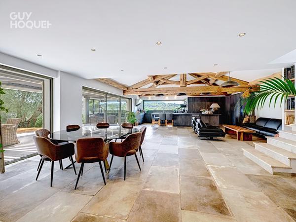 Mougins - À deux pas du Royal Mougins Golf, une propriété confidentielle aux finitions d'exception