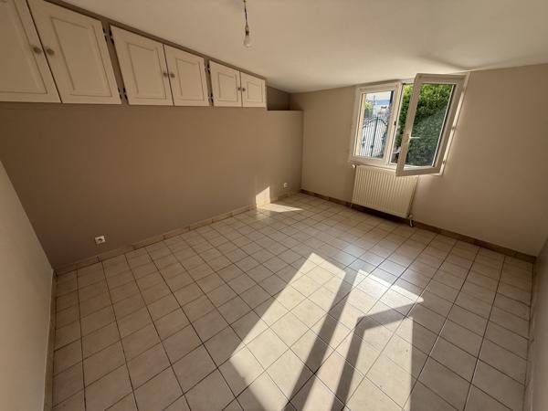 Location Maison T5 avec jardin - SMARVES