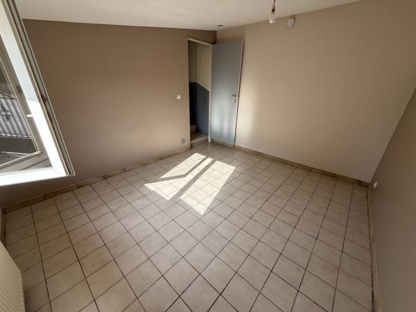 Location Maison T5 avec jardin - SMARVES