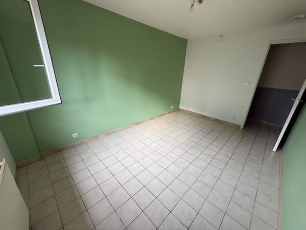 Location Maison T5 avec jardin - SMARVES