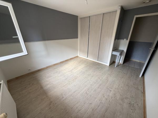 Location Maison T5 avec jardin - SMARVES
