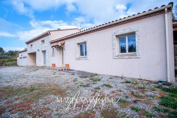 Villa Plain Pied 242 m2 avec jardin et piscine