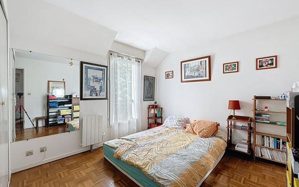 Maison à vendre    6 pièces • 105 m2 Voisins-le-Bretonneux