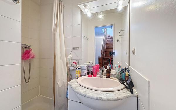 Maison à vendre    6 pièces • 105 m2 Voisins-le-Bretonneux