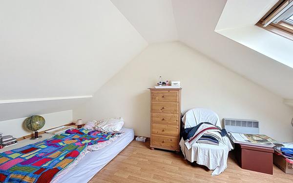 Maison à vendre    6 pièces • 105 m2 Voisins-le-Bretonneux