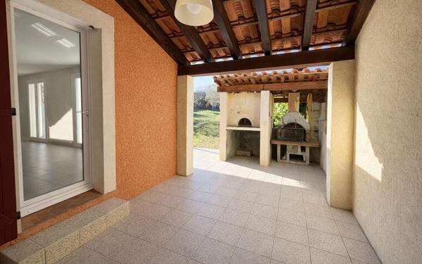 Maison à vendre    5 pièces •  Palaja