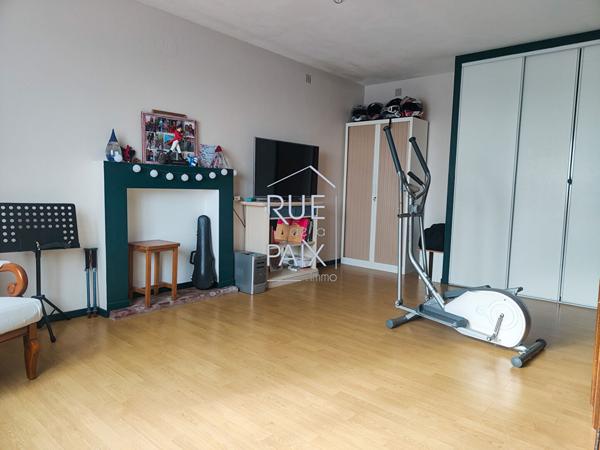 86490 BEAUMONT SAINT CYR Maison Beaumont Saint Cyr 5 pièce(s) 153 m2