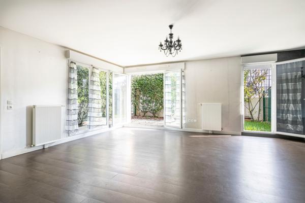 RUEIL-MALMAISON - QUARTIER PLATEAU - APPARTEMENT EN DUPLEX - 89 M² - 3 CHAMBRES - JARDINET - TERRASSE - 2 BOX -